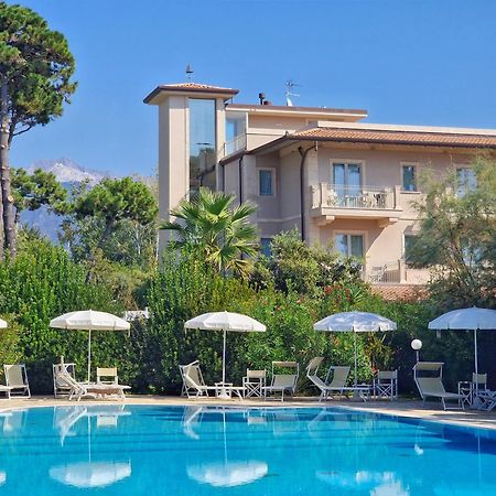 מרינה די מסה Hotel Villa Elsa מראה חיצוני תמונה
