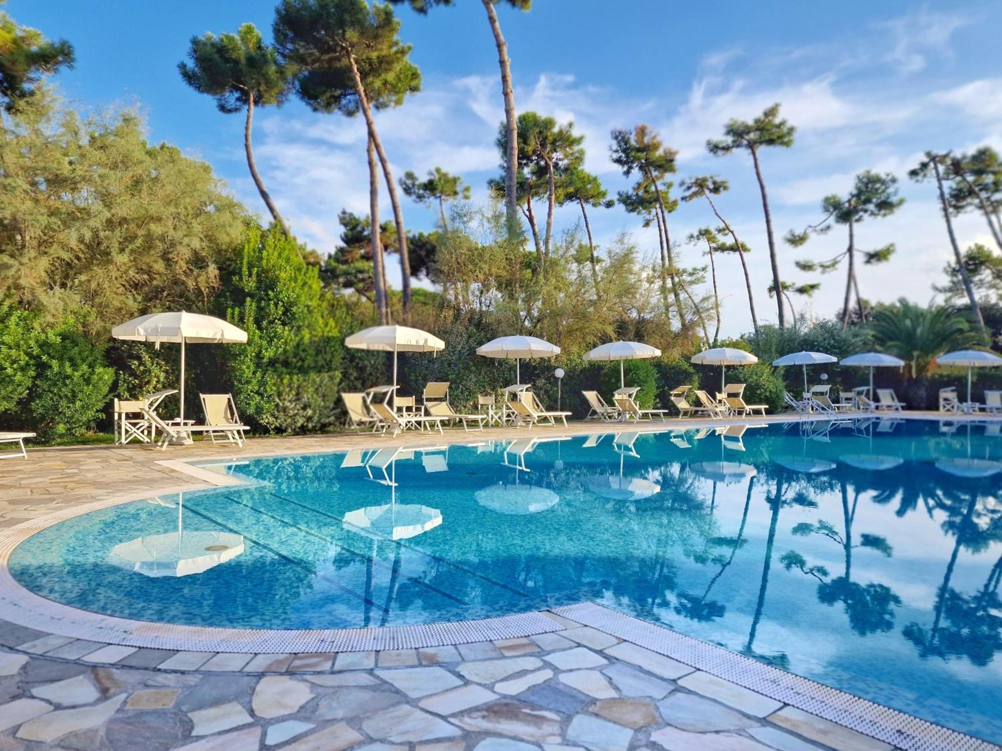 מרינה די מסה Hotel Villa Elsa מראה חיצוני תמונה
