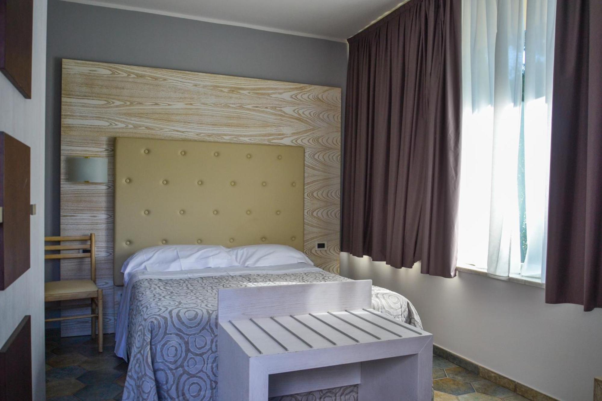 מרינה די מסה Hotel Villa Elsa חדר תמונה