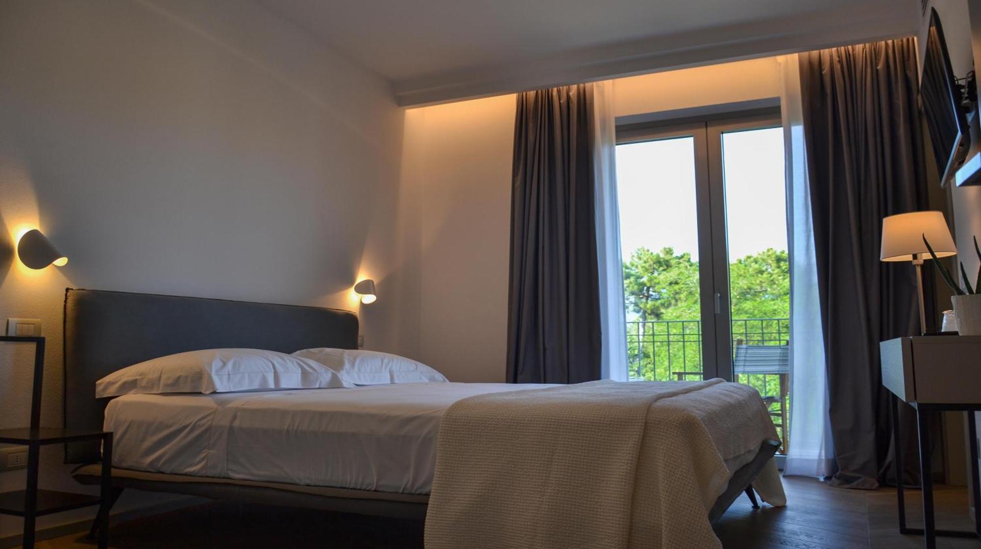 מרינה די מסה Hotel Villa Elsa מראה חיצוני תמונה