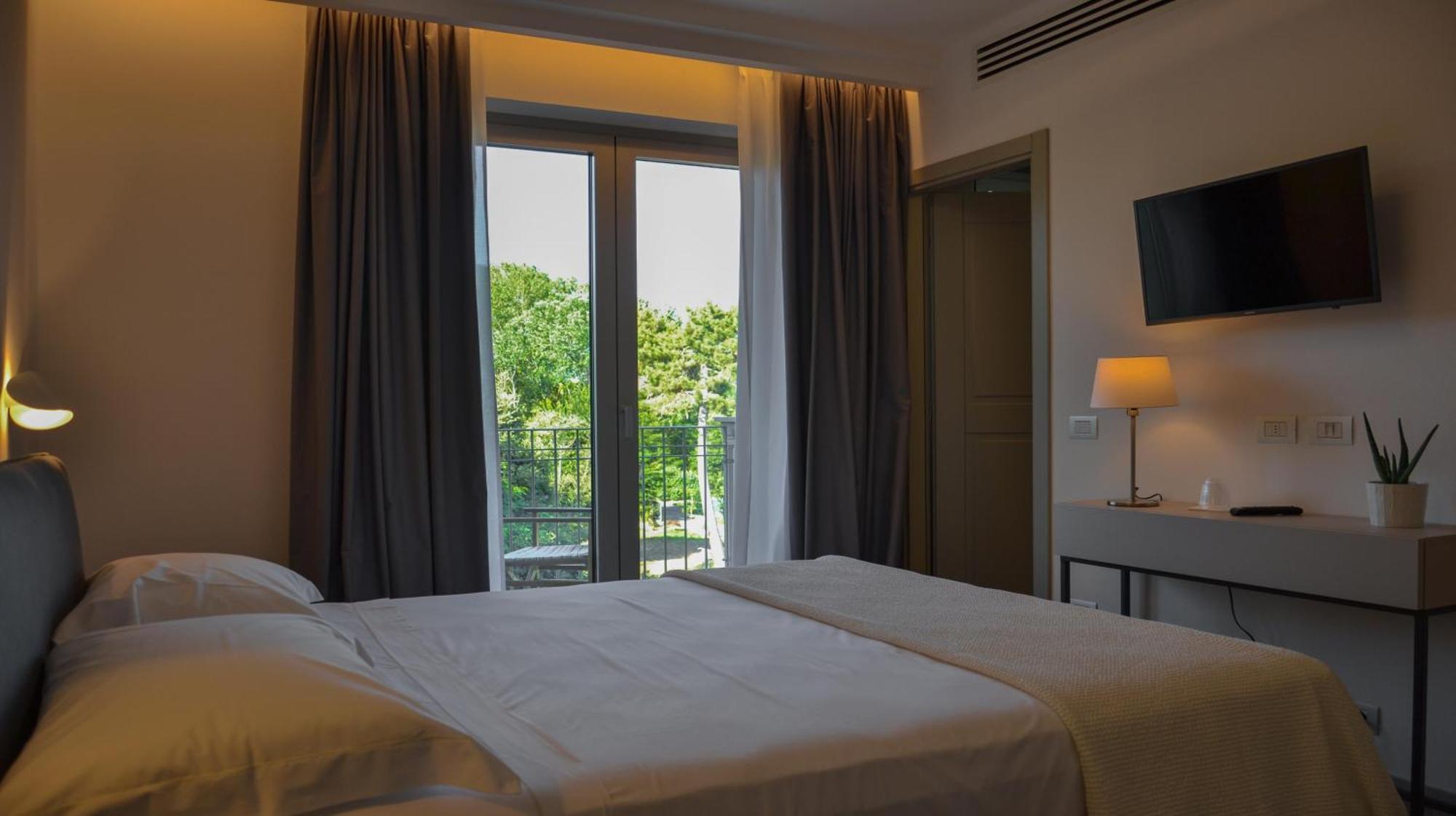 מרינה די מסה Hotel Villa Elsa חדר תמונה