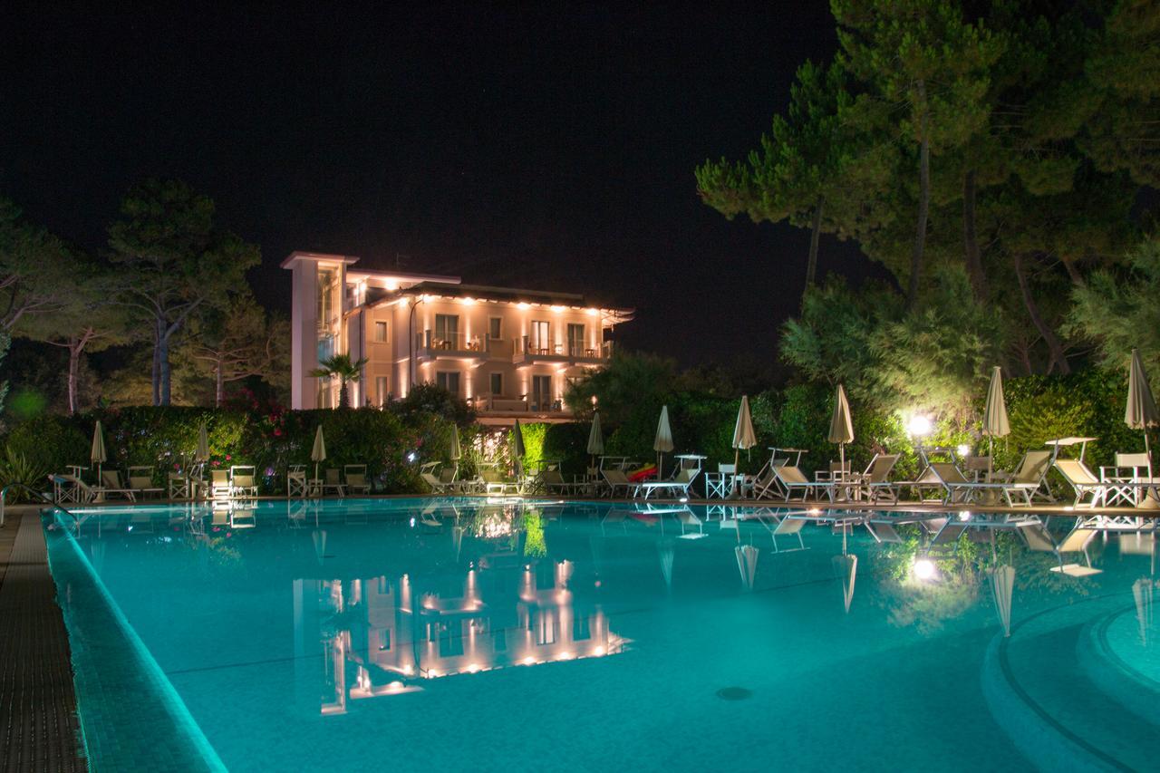 מרינה די מסה Hotel Villa Elsa מראה חיצוני תמונה